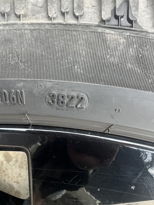Джанти с гуми за Audi RSQ8  23 цола