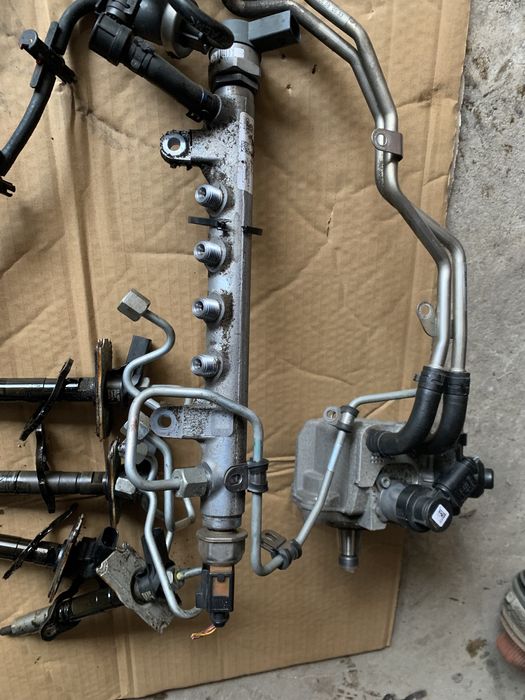 Дюзи помпа рейл тръбички 2.0тди 2.0tdi kommonrail