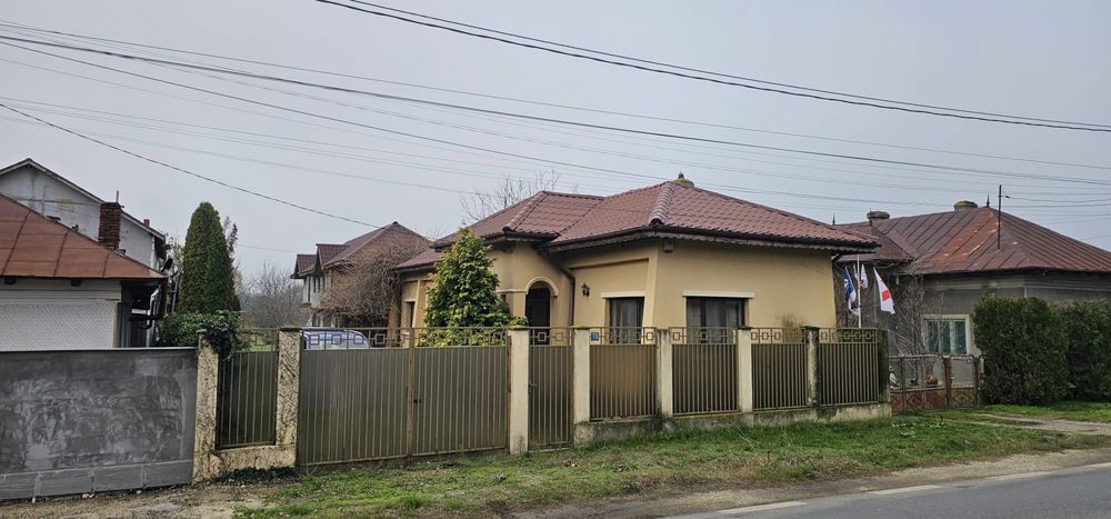 DOUA CASE + TEREN la 50km de Bucuresti