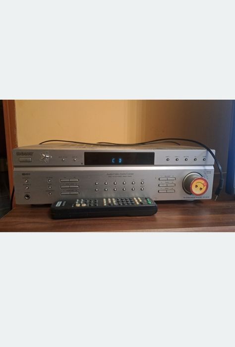 Ocazie! Vand boxa Sony 150w+statie amplificare 200 w