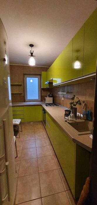 Inchiriez apartament zona nord,Cameliei