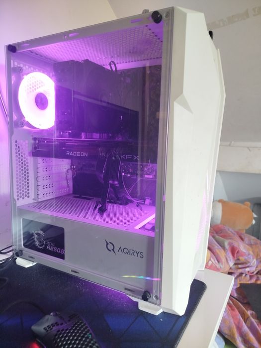 PC:  Rx 6700 10 Vram, i3 12100F 3.30 GHz (Base)