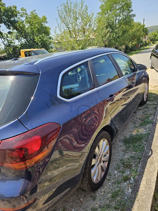 Opel Astra J Tourer