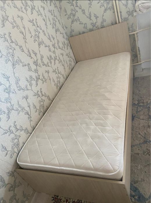 Продается Кровати 2 шт
