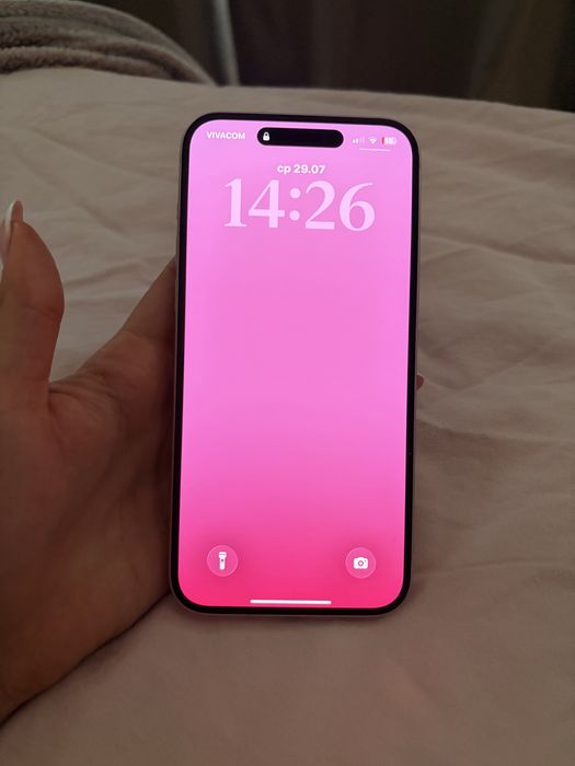 Телефон iphone 15 plus