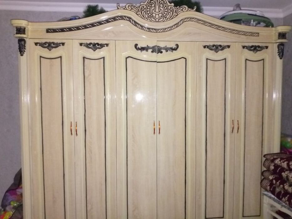 Mebel yangi.pul kk un sotilyapti