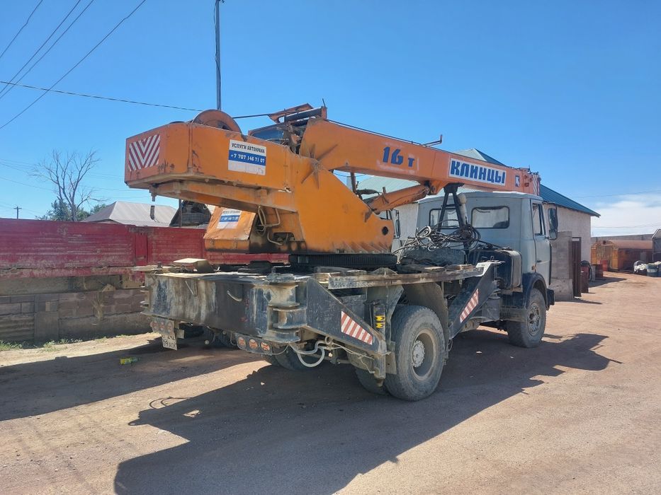 Автокран маз 2001 года