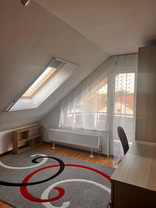 Inchiriez apartament 4 camere