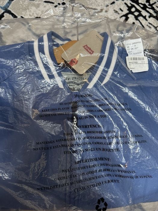 Куртка ветровка Levi's bomber jacket