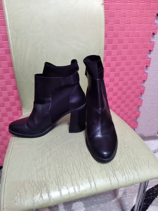 Продам ботинки женские. Торг