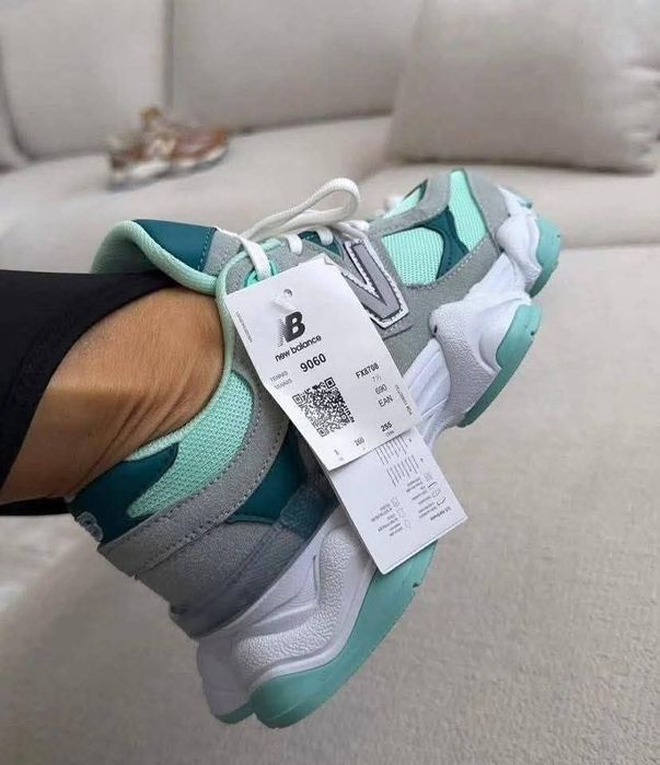 Adidași New Balance dama