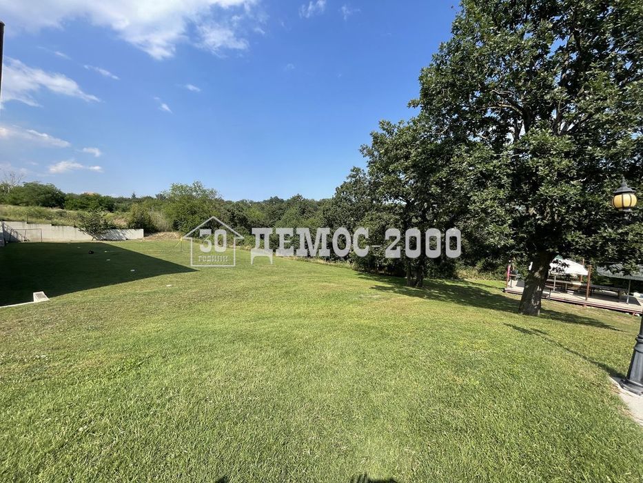 Обзаведен двустаен апартамент с паркомясто в к-с "Приселски манастири"