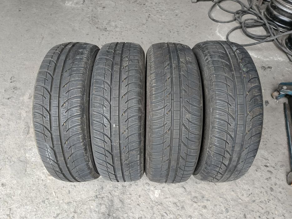 Зимни гуми -15цола -175/65-1бр -40лв."TOYO"