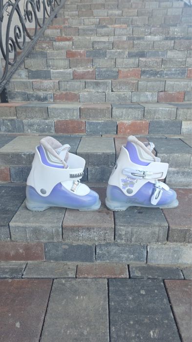 Ботинки горнолыжные