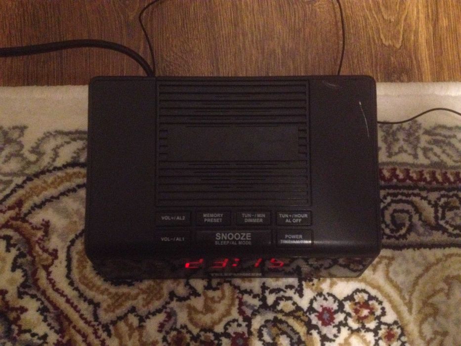 Радио часы Telefunken