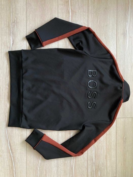 Hugo Boss Sommers 44 мъжко черно горнище горница размер S