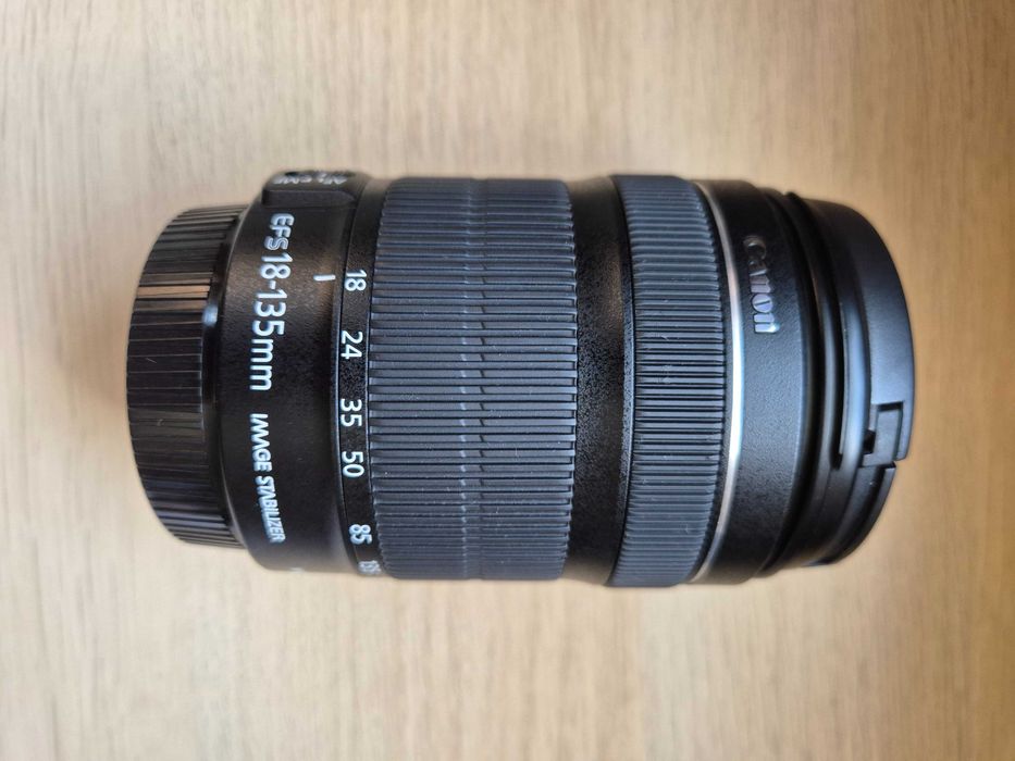 Obiectiv Canon EFS 18-135mm