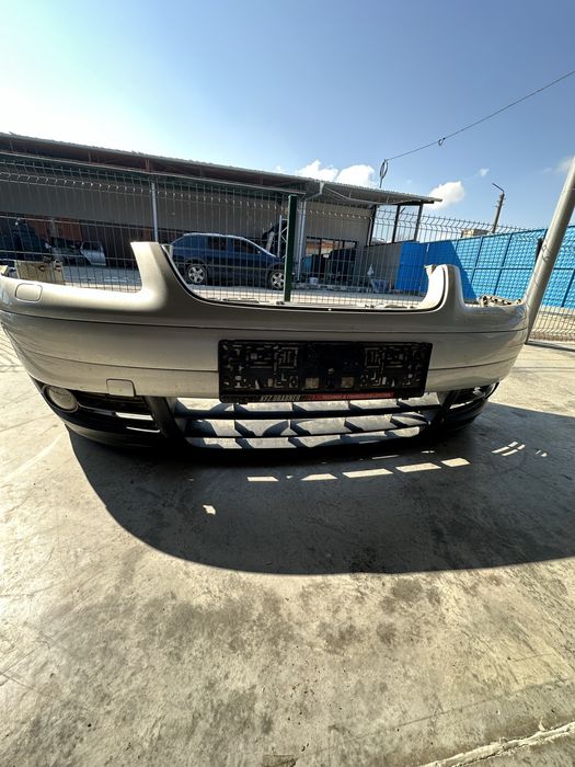 Предна броня за VW TAURAN