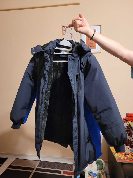 Geaca groasă de iarna, copii marimea 164, marca NEXT STAR negru/alba.