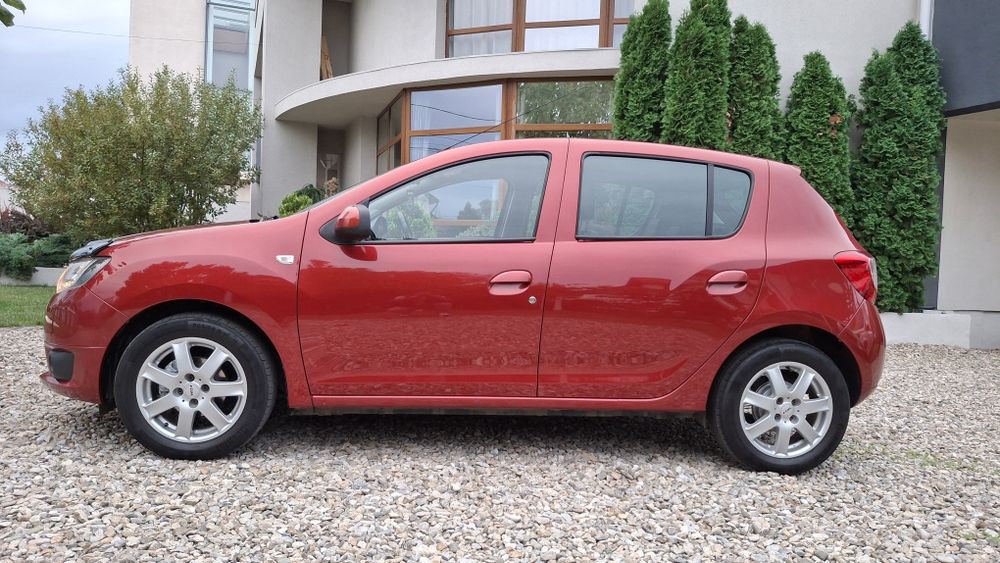 Sandero2016 FULL,FULL- 0.9 GPL,PIELE, NAVI, Germania, prim proprietar