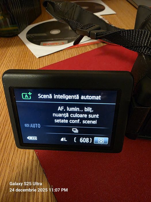 Aparat foto CANON Eos 700D