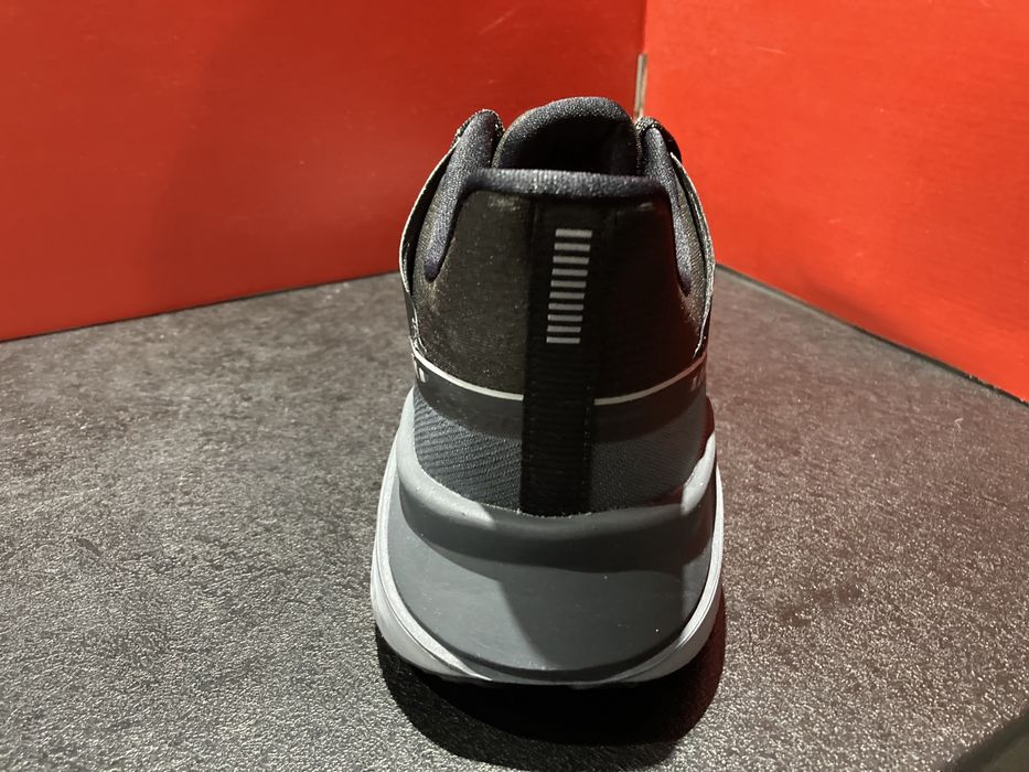 Оригинални! Nike Legend React 2 Shield - 46 ShoeMag