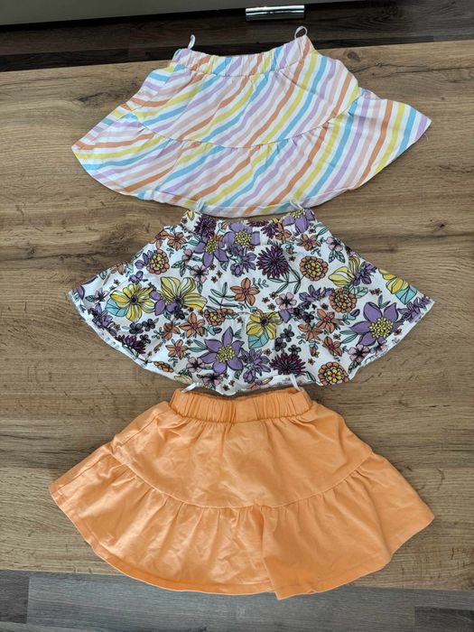Lot vara fetiță mărime 92 Fustițe și maieuri, pantaloni scurti c&a