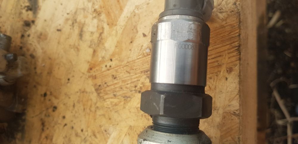 Rampa injectoare mercedes c-class w 203,motor 2,7 cdi