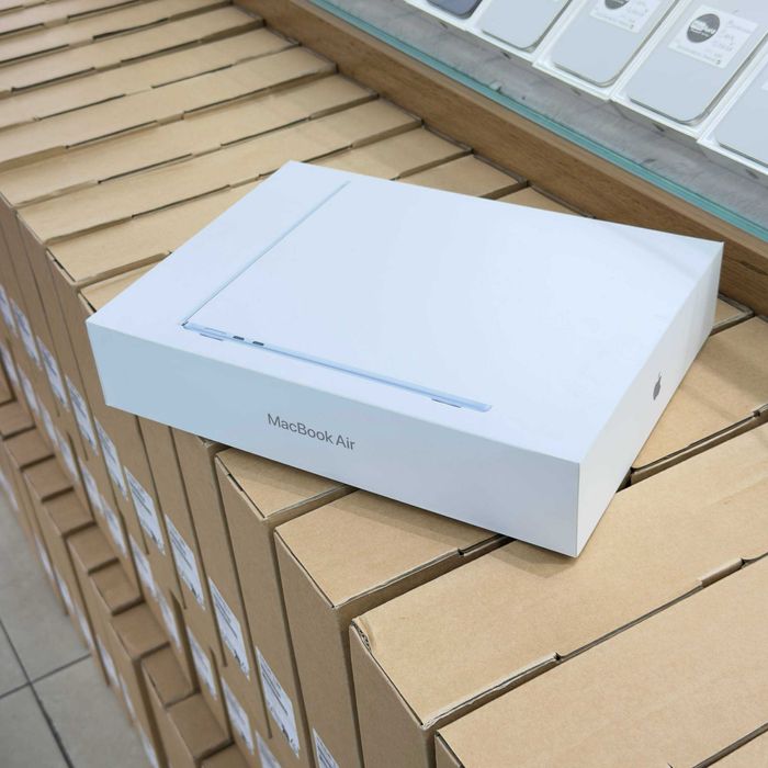 Macbook Air M4 16/256GB RU Keyboard Nonactive Nasiya Savdo bor