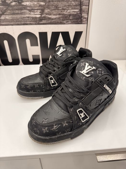 Vand Louis Vuitton Trainer full black
