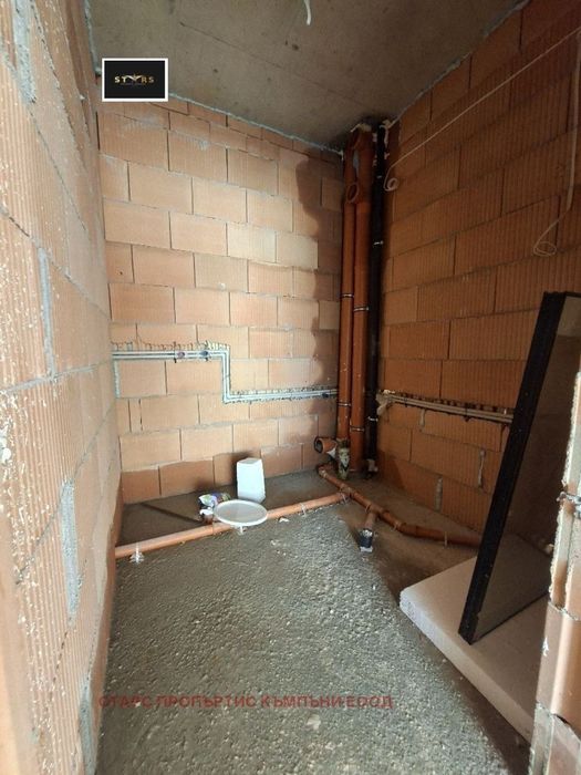 Продава се Тристаен апартамент в Варна, Левски - 102 кв.м за 1726 €/кв.м - Снимка #3