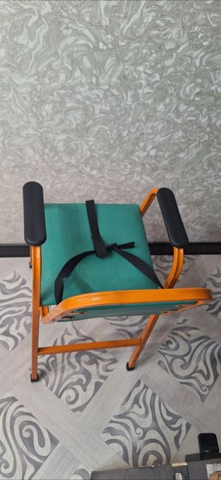 ПРОДАМ стульчик детский, в хор.состоянии