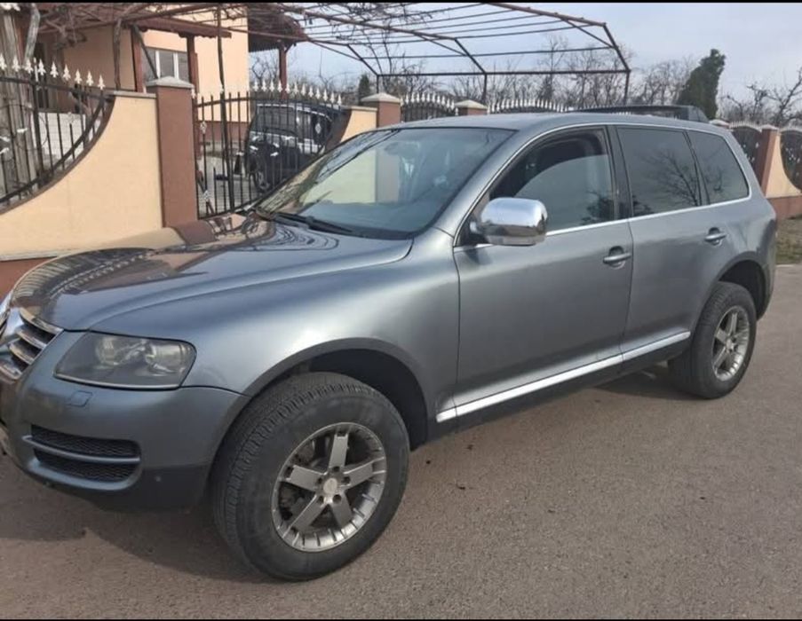 Vând Wolsvagen Tuareg