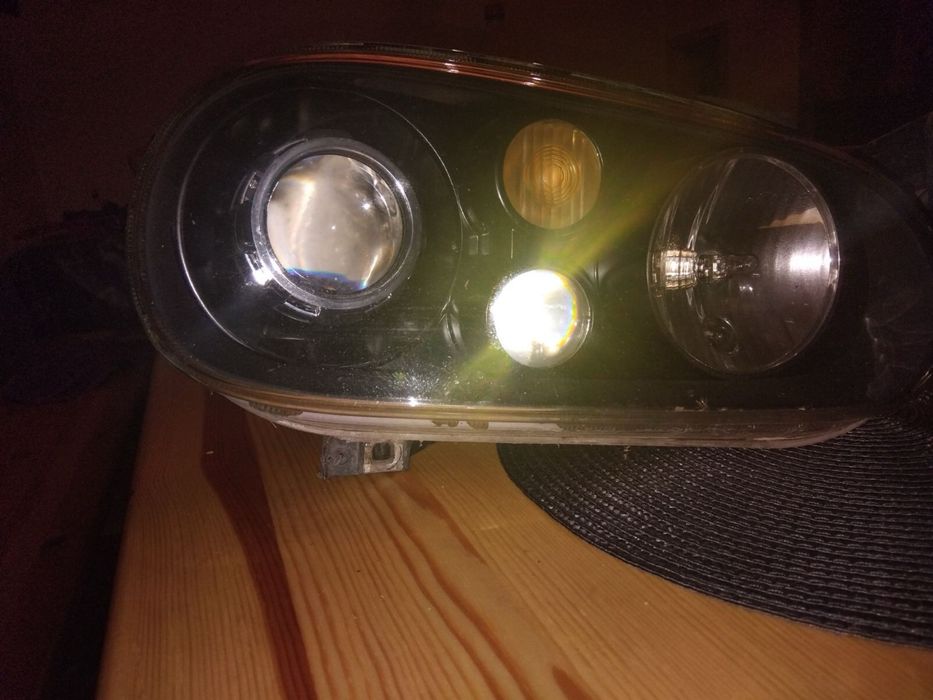 Golf 4 фарове с лупи