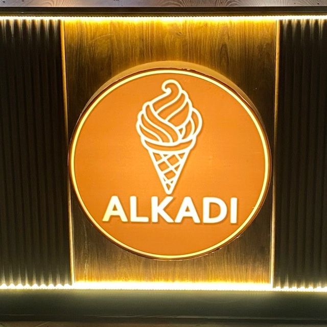 Muzqaymoq Smes va Vaflilari