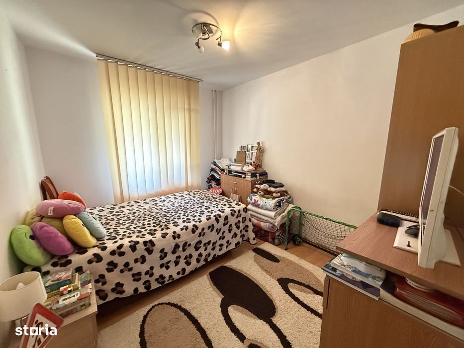 Apartament cu 3 camere, decomandat, parter - Baba Dochia — fotografia 3