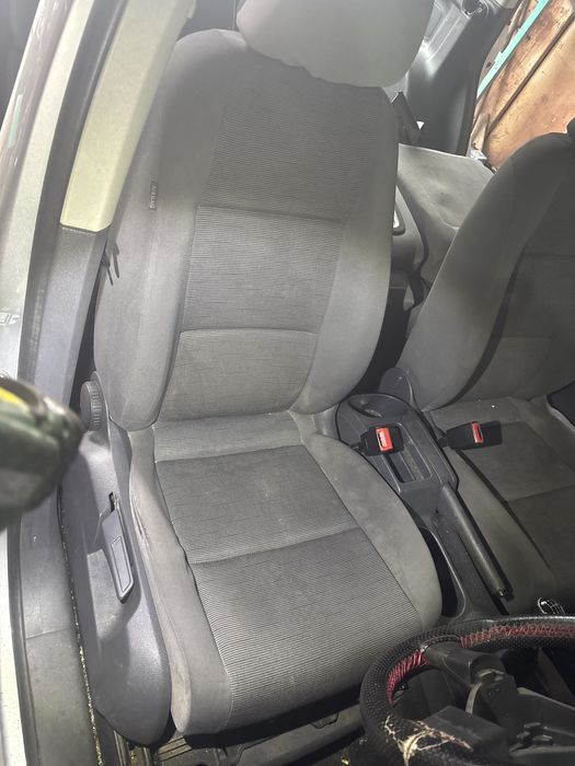 Scaune fata vw touran 2008