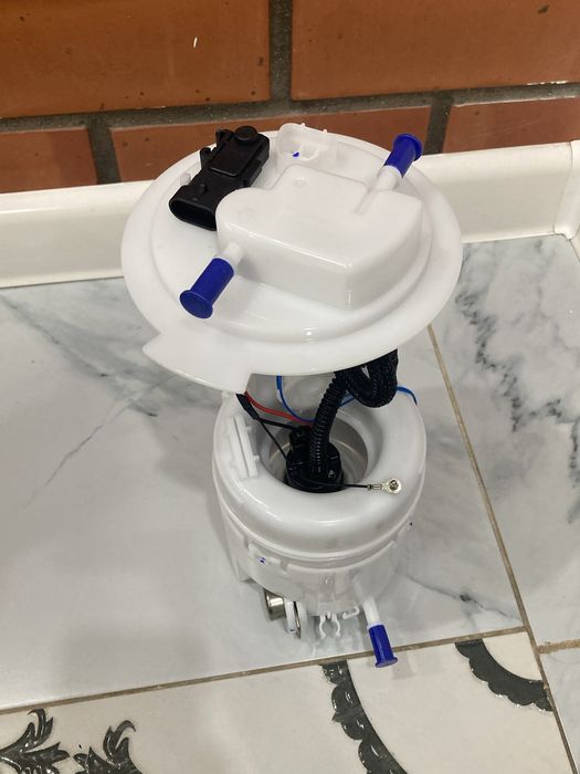 Продам бензонасос Сантафе