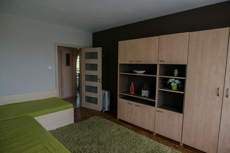 Дава се под наем Тристаен апартамент в Варна, Чайка - 90 кв.м за 650 € - Снимка #8