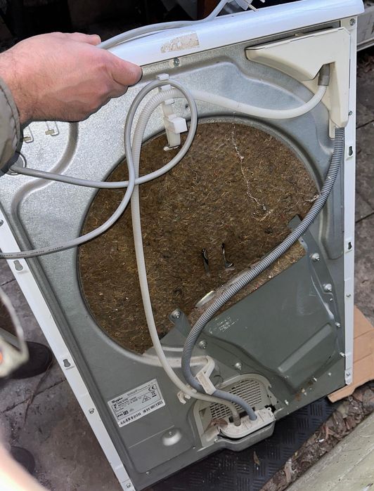 Uscator rufe Whirlpool AZB9785