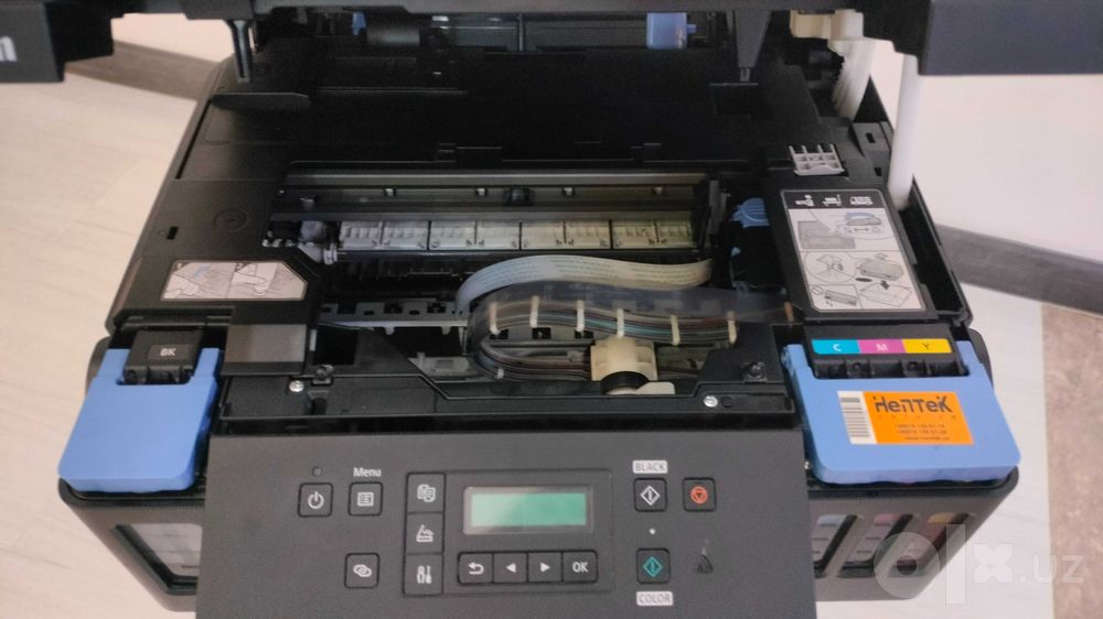 Срочно продам Цветной принтер Canon PIXMA G6040