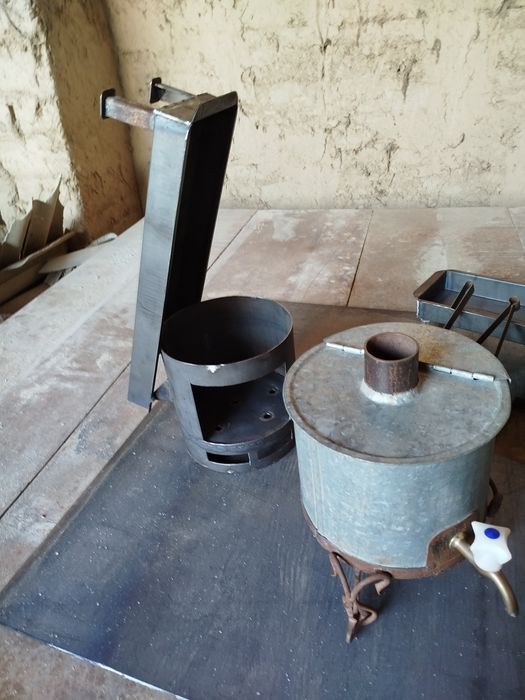 Гуп, титан, мангал. Катёл сатылады