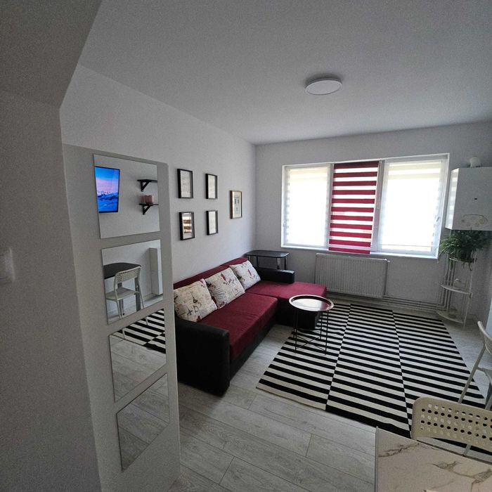 Inchiriez garsoniera zona Racadau