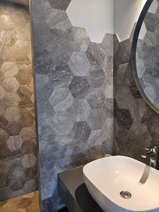 Дава се под наем Тристаен апартамент в София, Център - 90 кв.м за 375000 € - Снимка #1