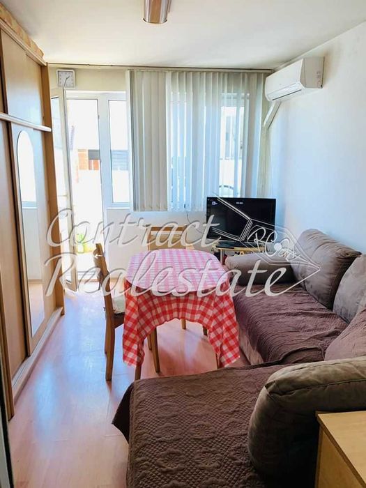 Дава се под наем Едностаен апартамент в Варна, Колхозен пазар - 40 кв.м за 188.7 € - Снимка #2