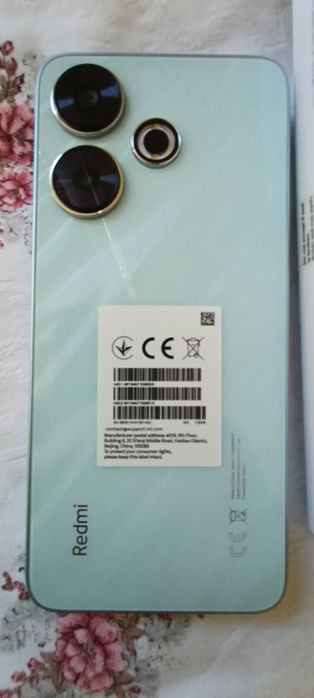 Мобилен смартфон Redmi  13  нов