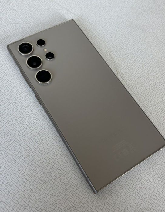 Samsung S24 Ultra 512 Като Нов