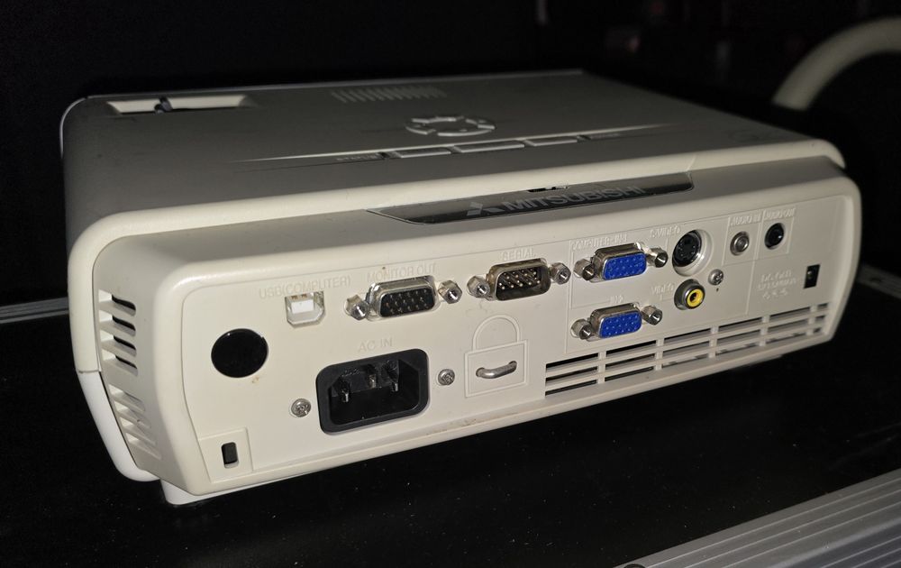 Проектор Mitsubishi SD430U