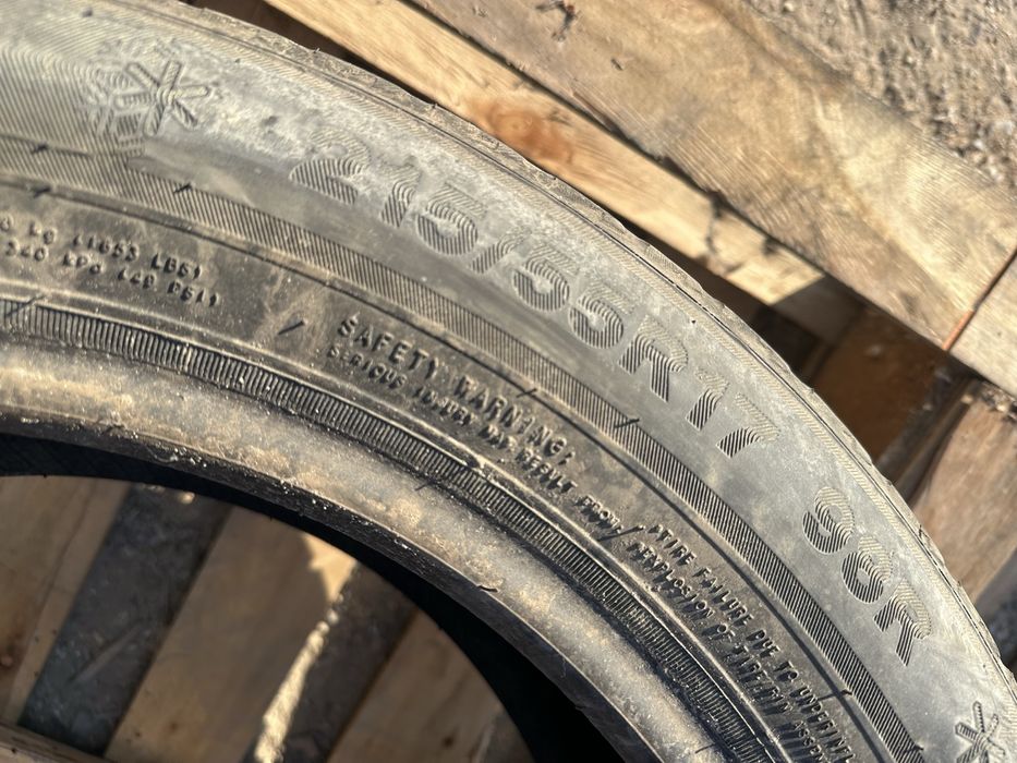 Шины  215/55R17 (8шт)