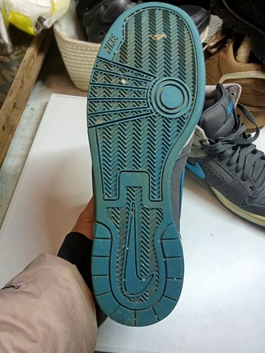 Продам кроссовки Найк